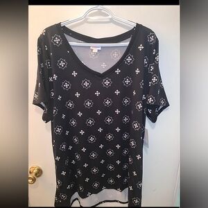 LuLaRoe Black & White Christy T